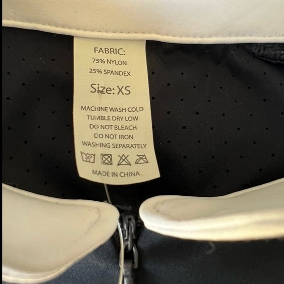 Sleeveless Sun Shirt (equestrian) - Picture 5 of 6